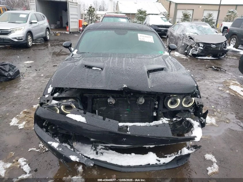 Dodge Challenger 3.6L V-6 DOHC, VVT, 303HP Rear Wheel Drive | Mobile.bg � ����������� 12