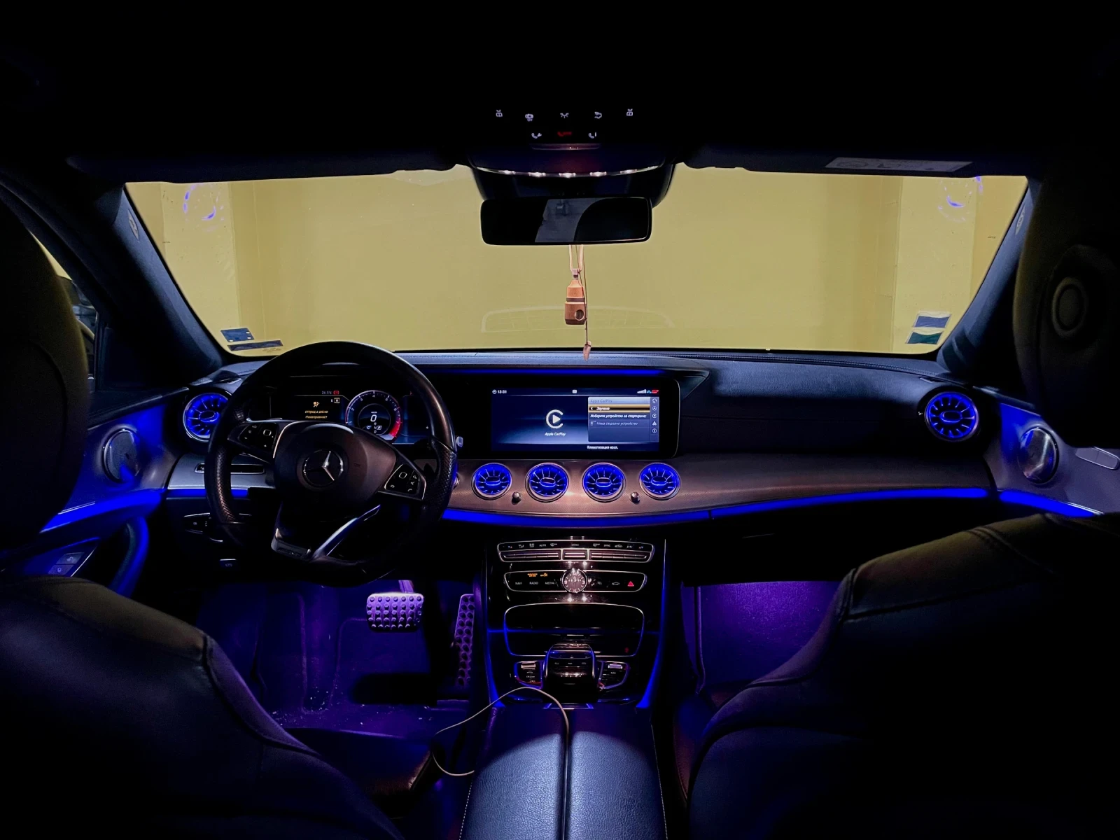 Mercedes-Benz E 220, снимка 5 - Автомобили и джипове - 53723094