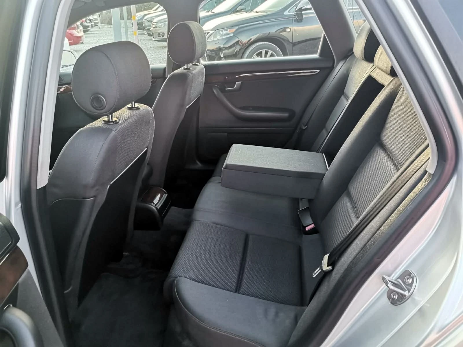 Audi A4 1.9 TDI 131 K.C, снимка 11 - Автомобили и джипове - 53900686