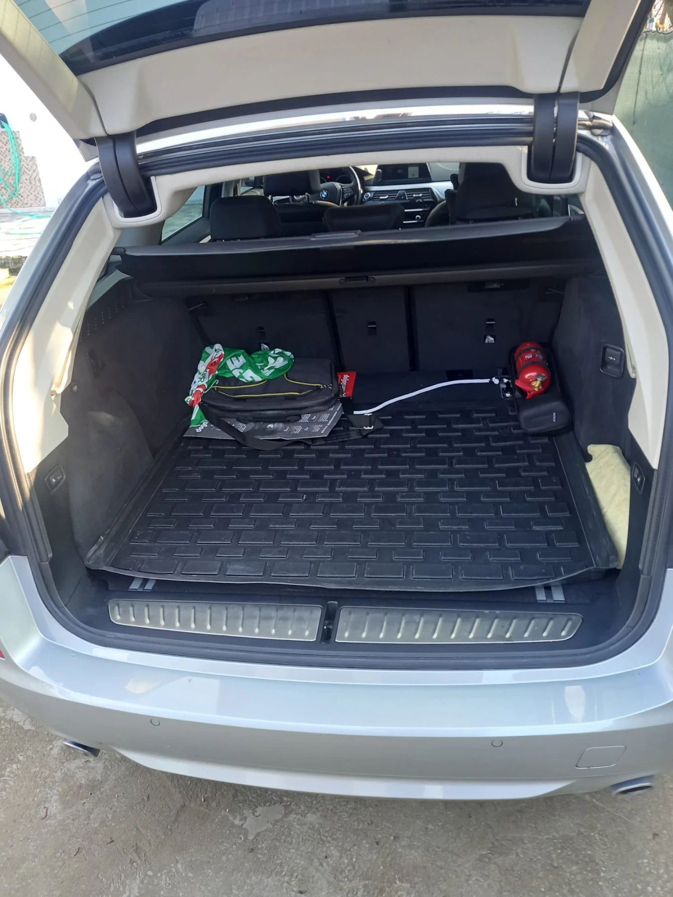 BMW 530 G31 530 NAVI/LED/Кожа/4х4, снимка 13 - Автомобили и джипове - 54045104