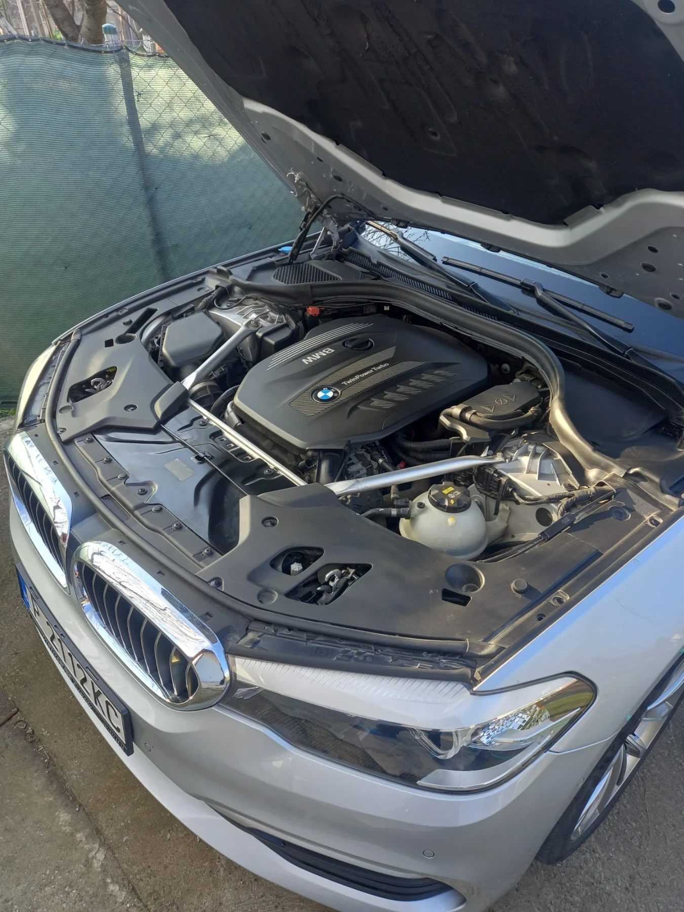 BMW 530 G31 530 NAVI/LED/Кожа/4х4, снимка 9 - Автомобили и джипове - 54045104