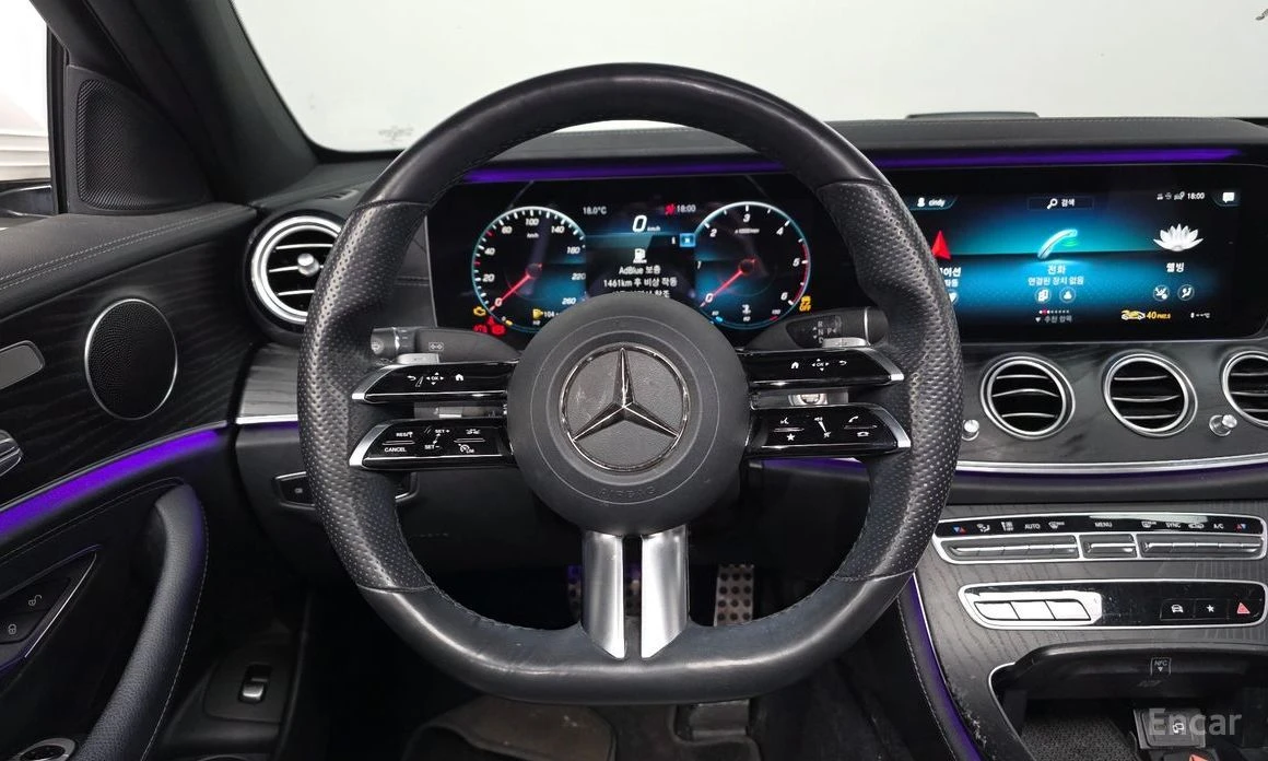 Mercedes-Benz E 220, снимка 13 - Автомобили и джипове - 54152466