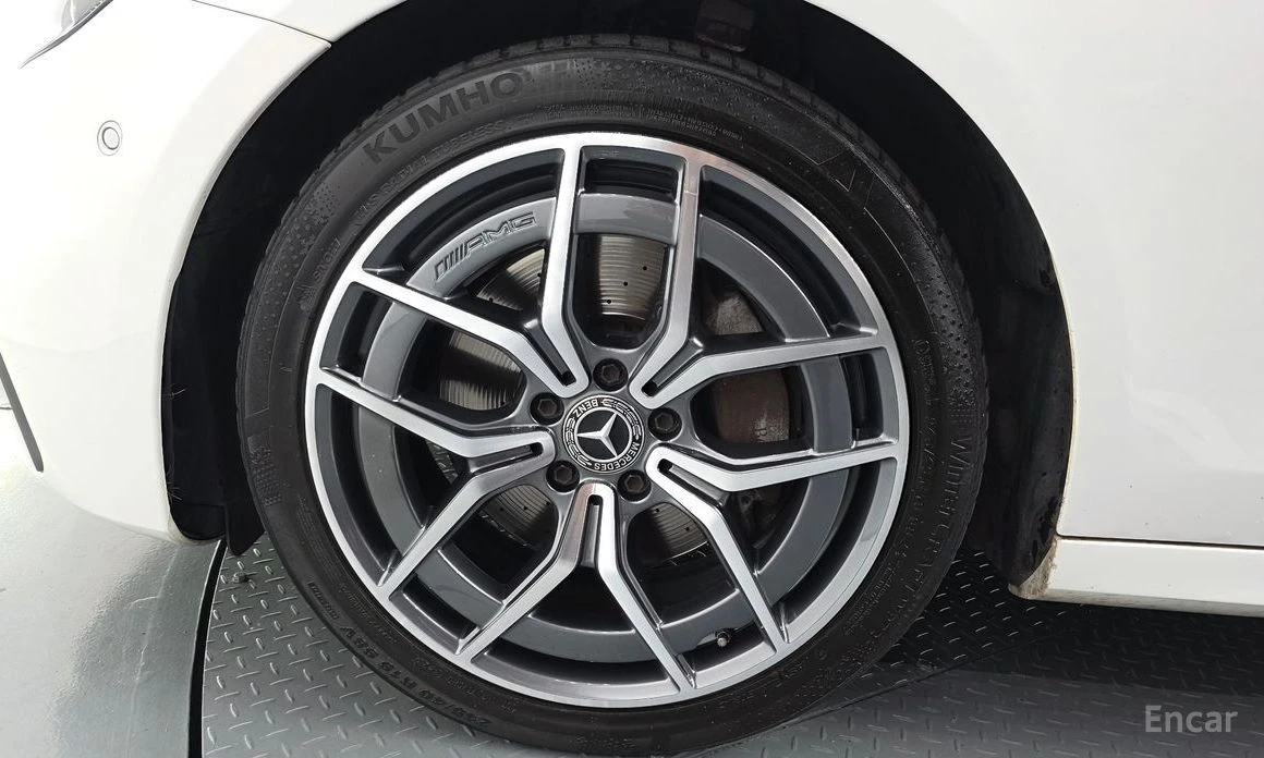 Mercedes-Benz E 220, снимка 5 - Автомобили и джипове - 54152466