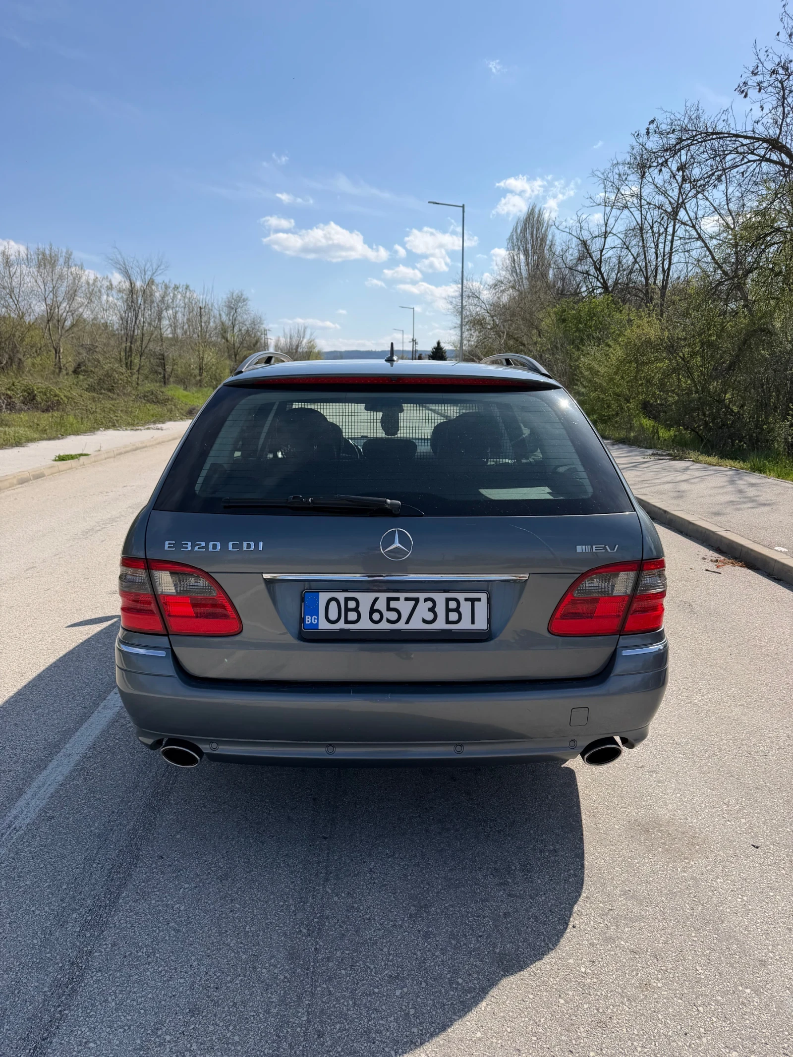 Mercedes-Benz E 320, снимка 7 - Автомобили и джипове - 54173208