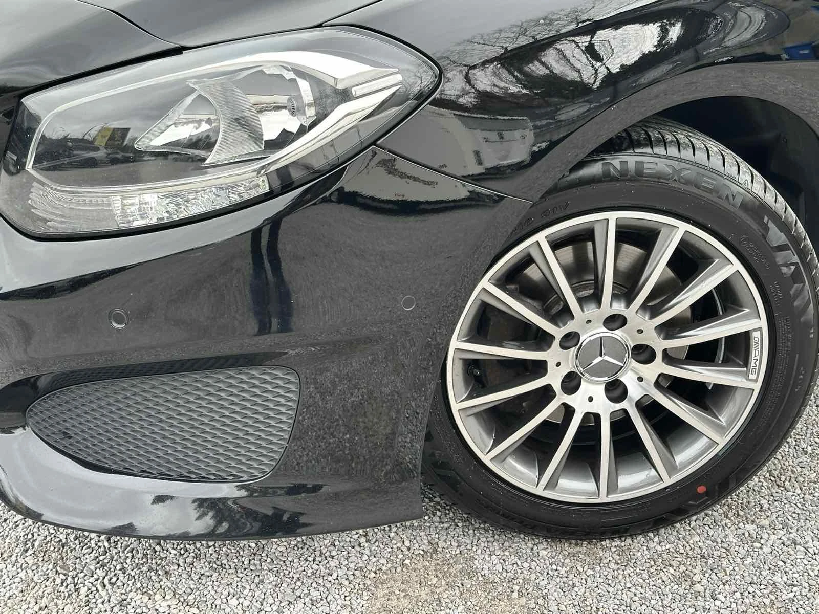 Mercedes-Benz B 200 NAVI/LED/, снимка 2 - Автомобили и джипове - 54190736