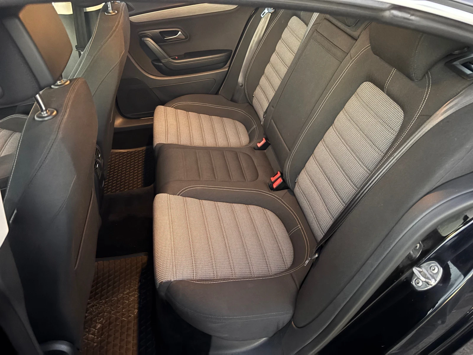 VW CC 2.0* 140hp* DSG, снимка 15 - Автомобили и джипове - 54295413