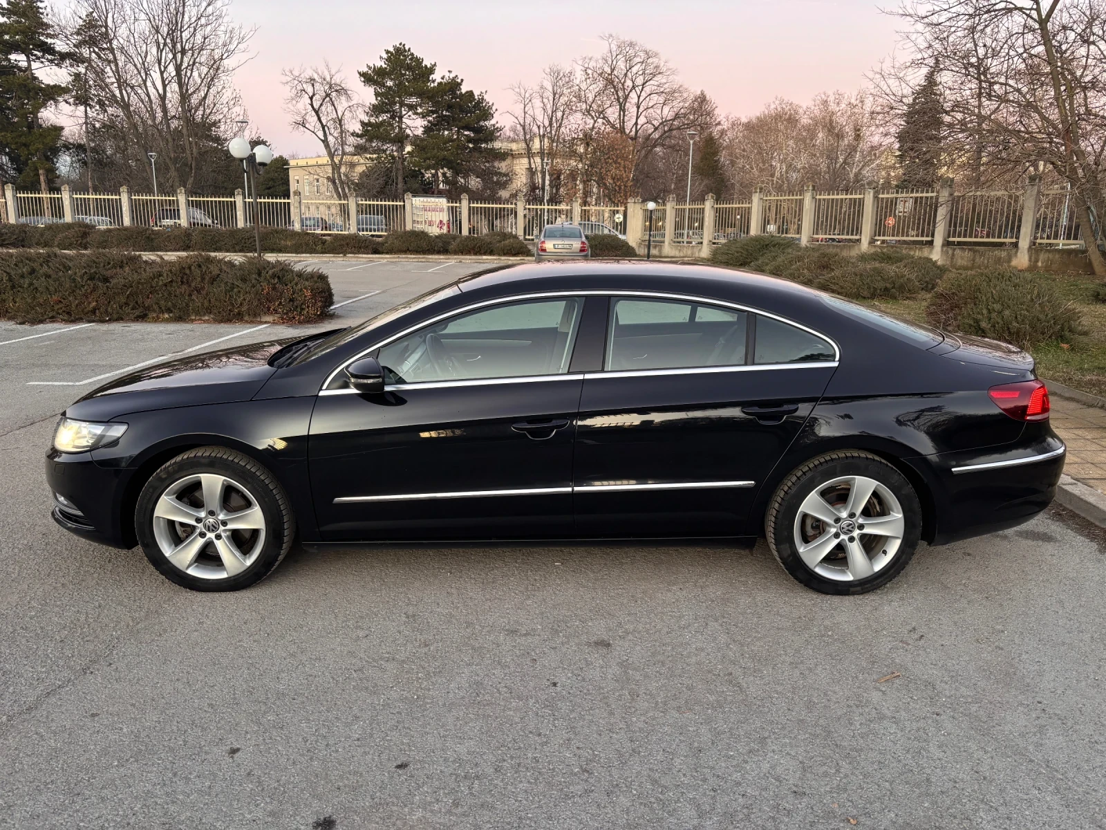 VW CC 2.0* 140hp* DSG, снимка 4 - Автомобили и джипове - 54295413
