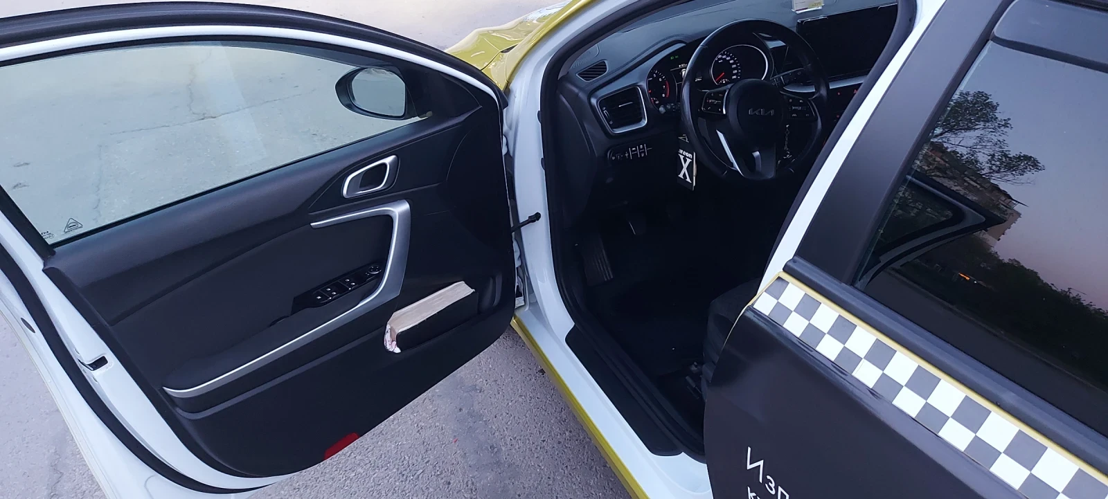 Kia Ceed, снимка 9 - Автомобили и джипове - 54335549