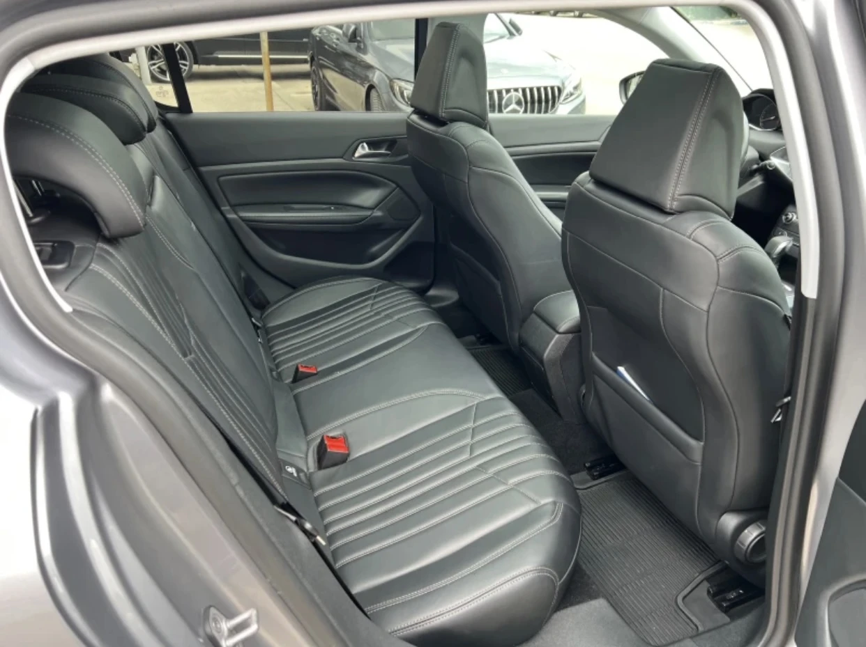 Peugeot 308 2.0 HDI , снимка 10 - Автомобили и джипове - 55022968