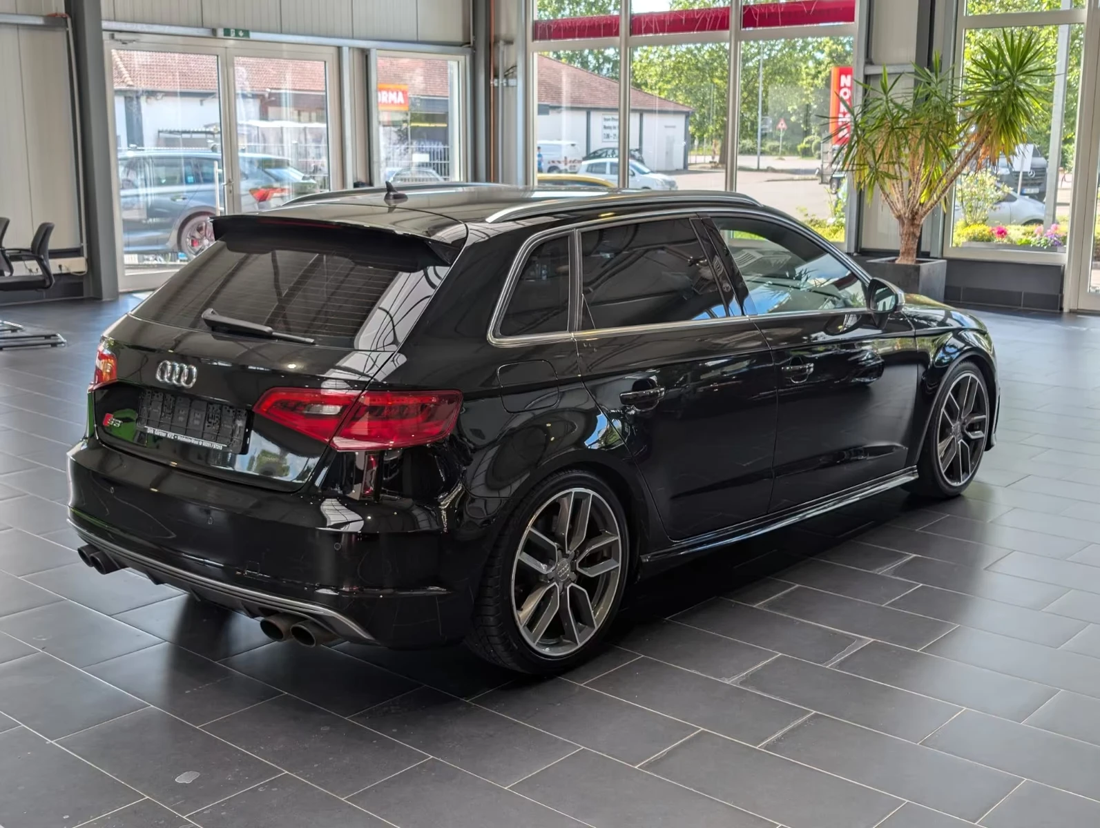 Audi S3 300HP/S-LINE/2.0TFSI/QUATTRO/CAM, снимка 6 - Автомобили и джипове - 55037045