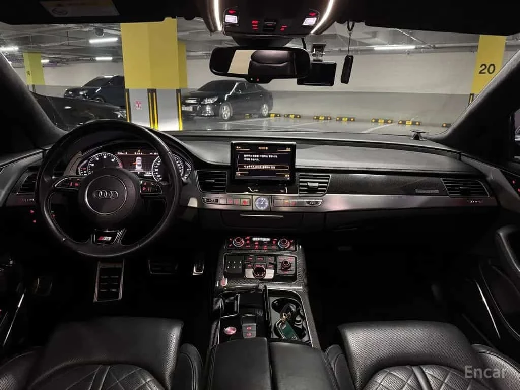 Audi S8 4.0 TFSI quattro | ШИБИДАХ | ОБДУХВАНЕ | 360 | , снимка 7 - Автомобили и джипове - 56248435
