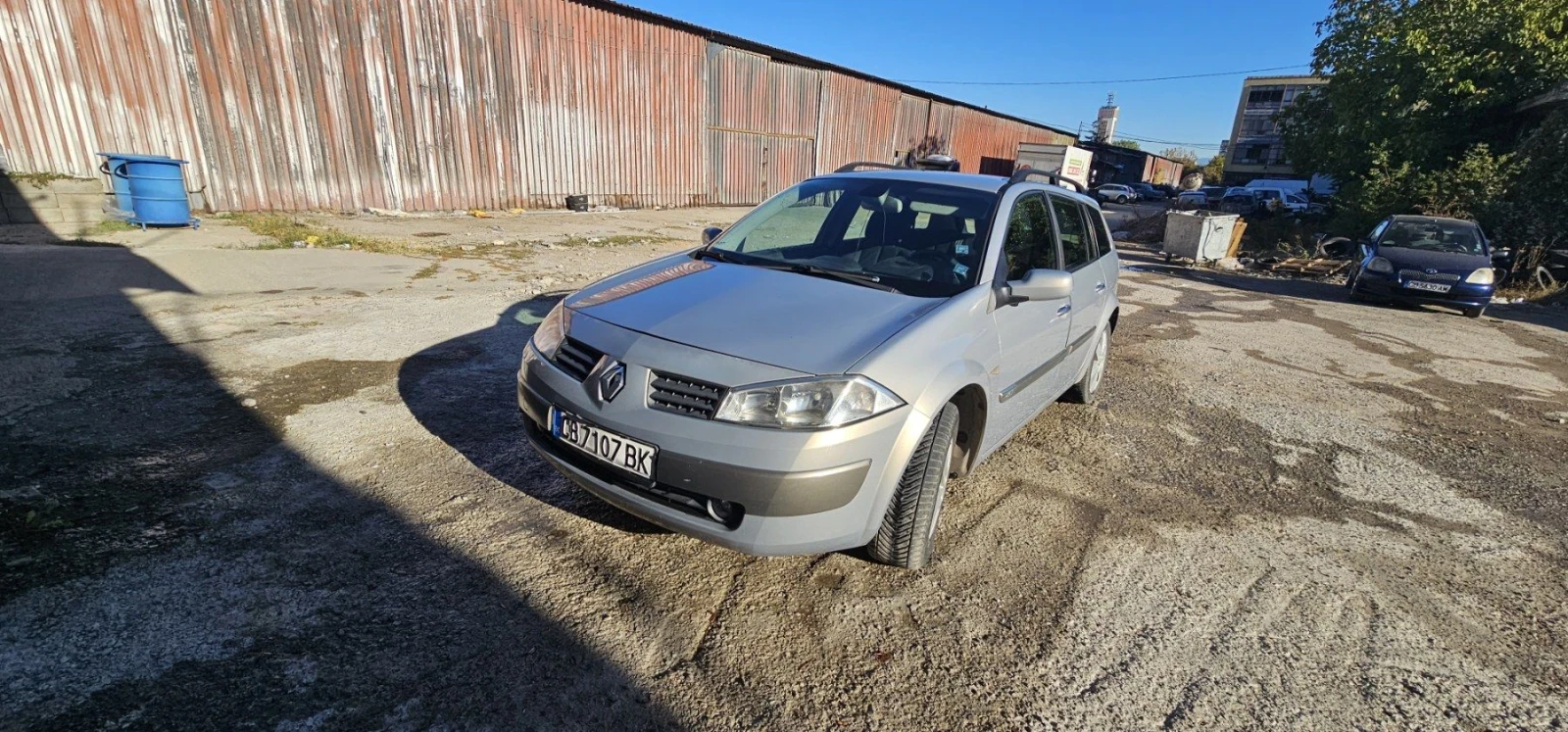 Renault Megane, снимка 10 - Автомобили и джипове - 56354576