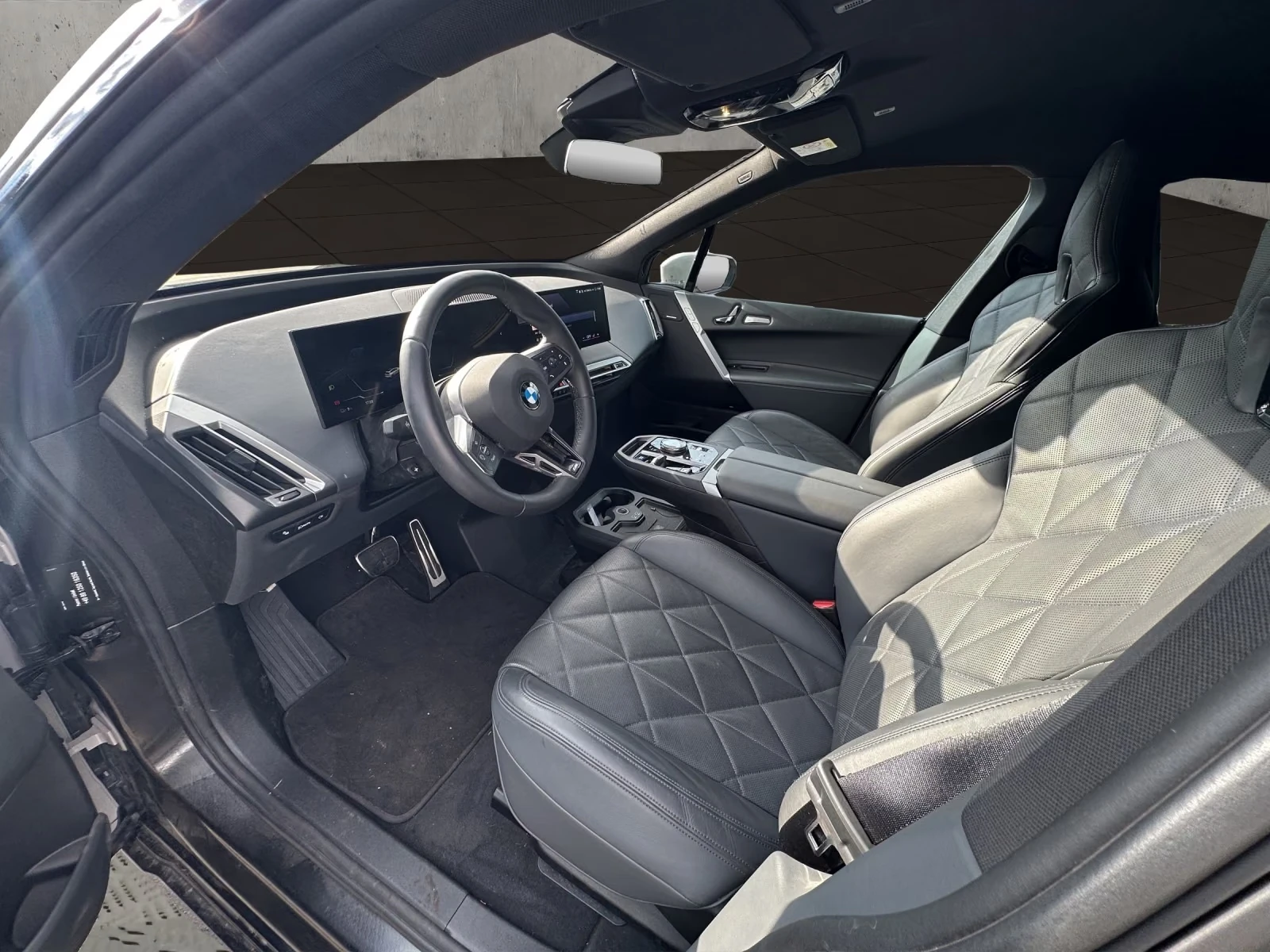 BMW iX 60/xDrive/M-SPORT PRO/ICONIC GLOW/HUD/H&K/�����/ | Mobile.bg � ����������� 5