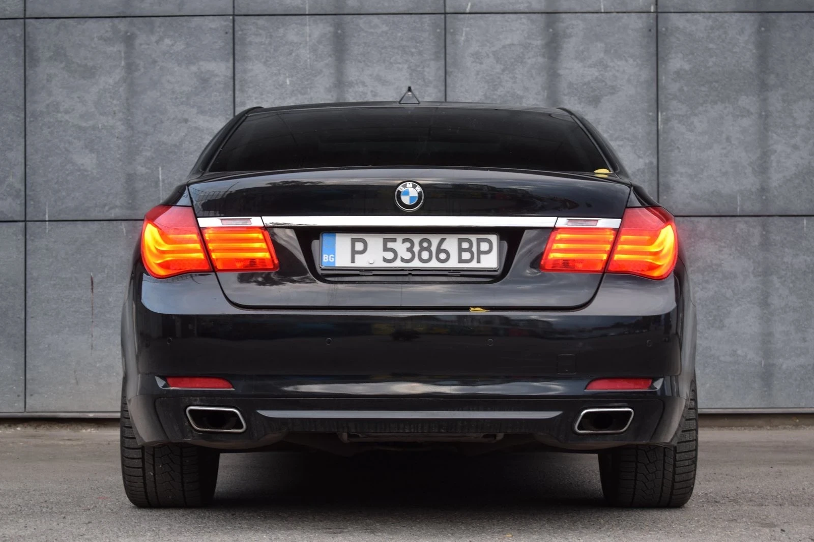 BMW 740 Сменени вериги , снимка 11 - Автомобили и джипове - 56584796