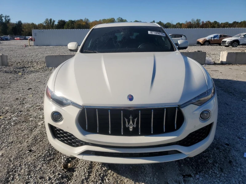 Maserati Levante Q4 AWD* DISTRONIC* PANO* КОЖА , снимка 5 - Автомобили и джипове - 52693695