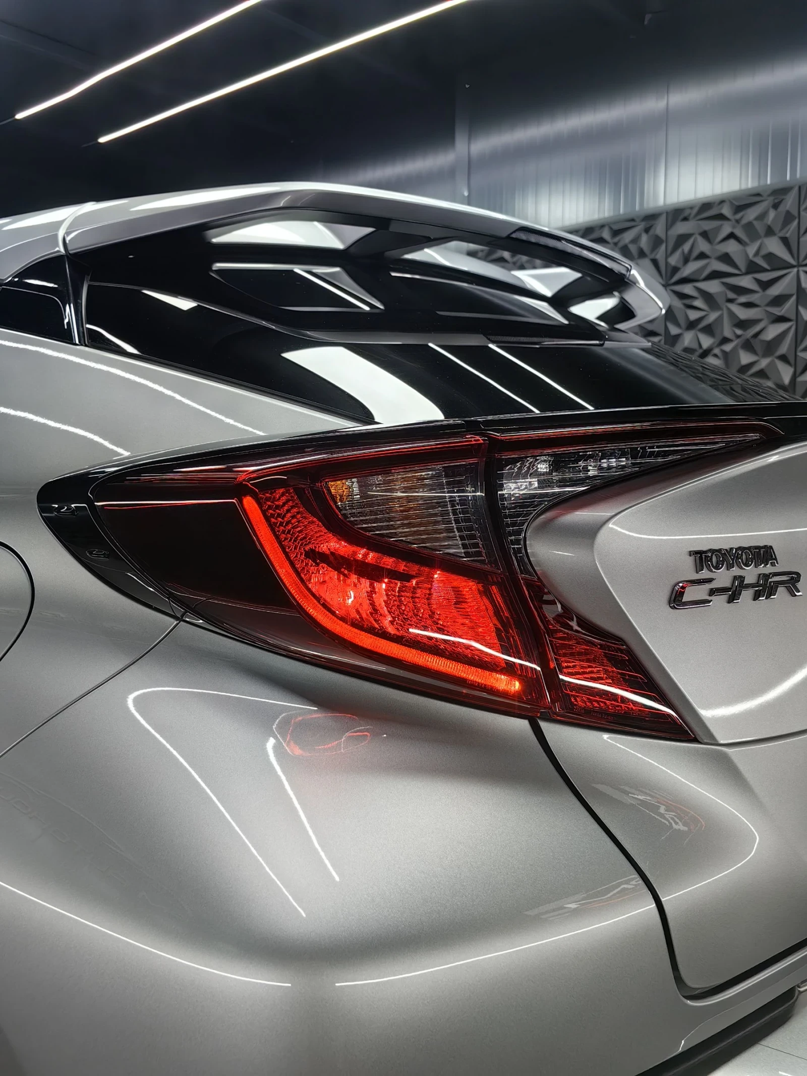 Toyota C-HR 2.0 HYBRID/ ЕВРОПЕЙСКА ГАРАНЦИЯ/ - изображение 8