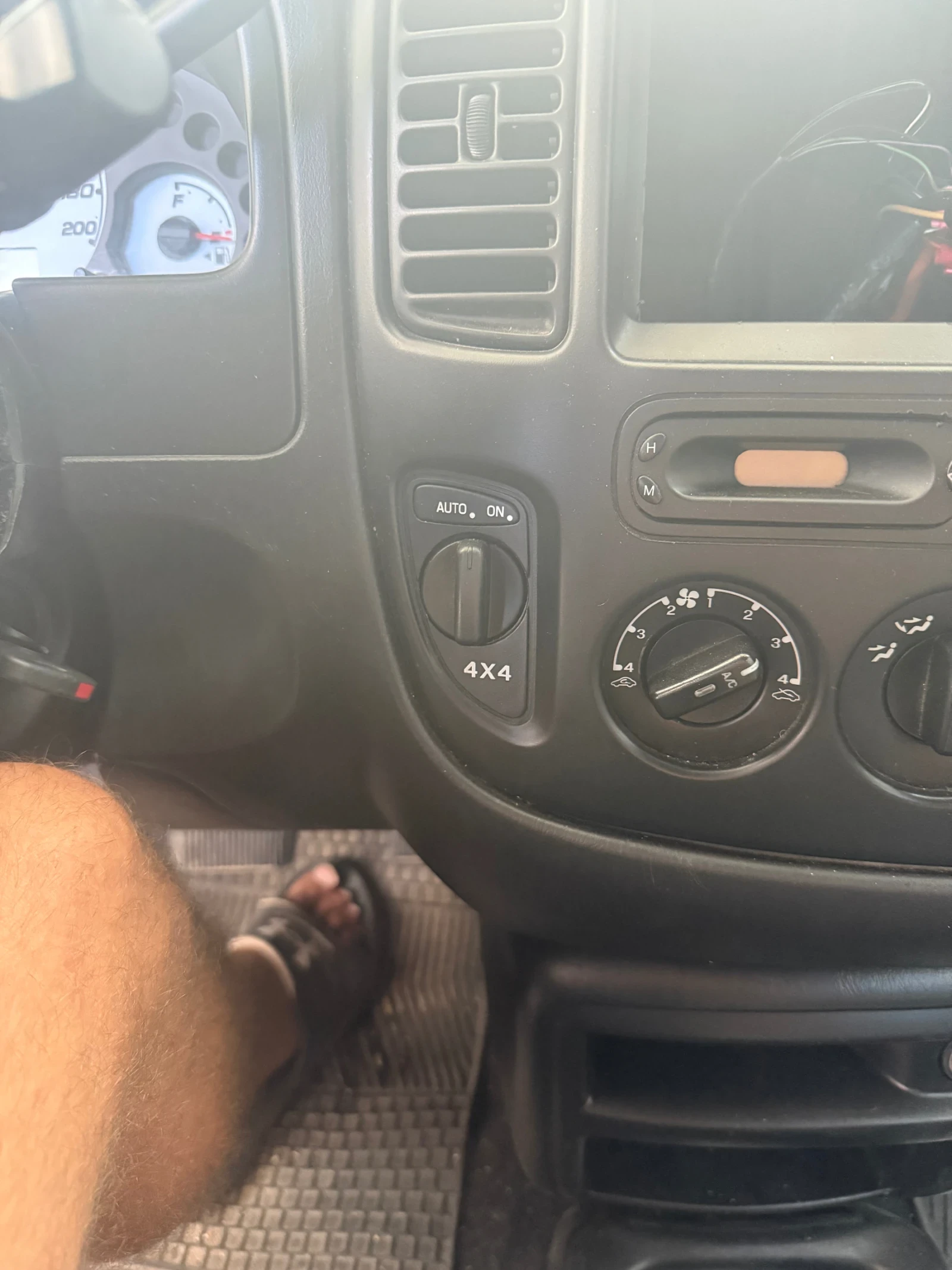 Ford Maverick 3.0 V6  - изображение 6