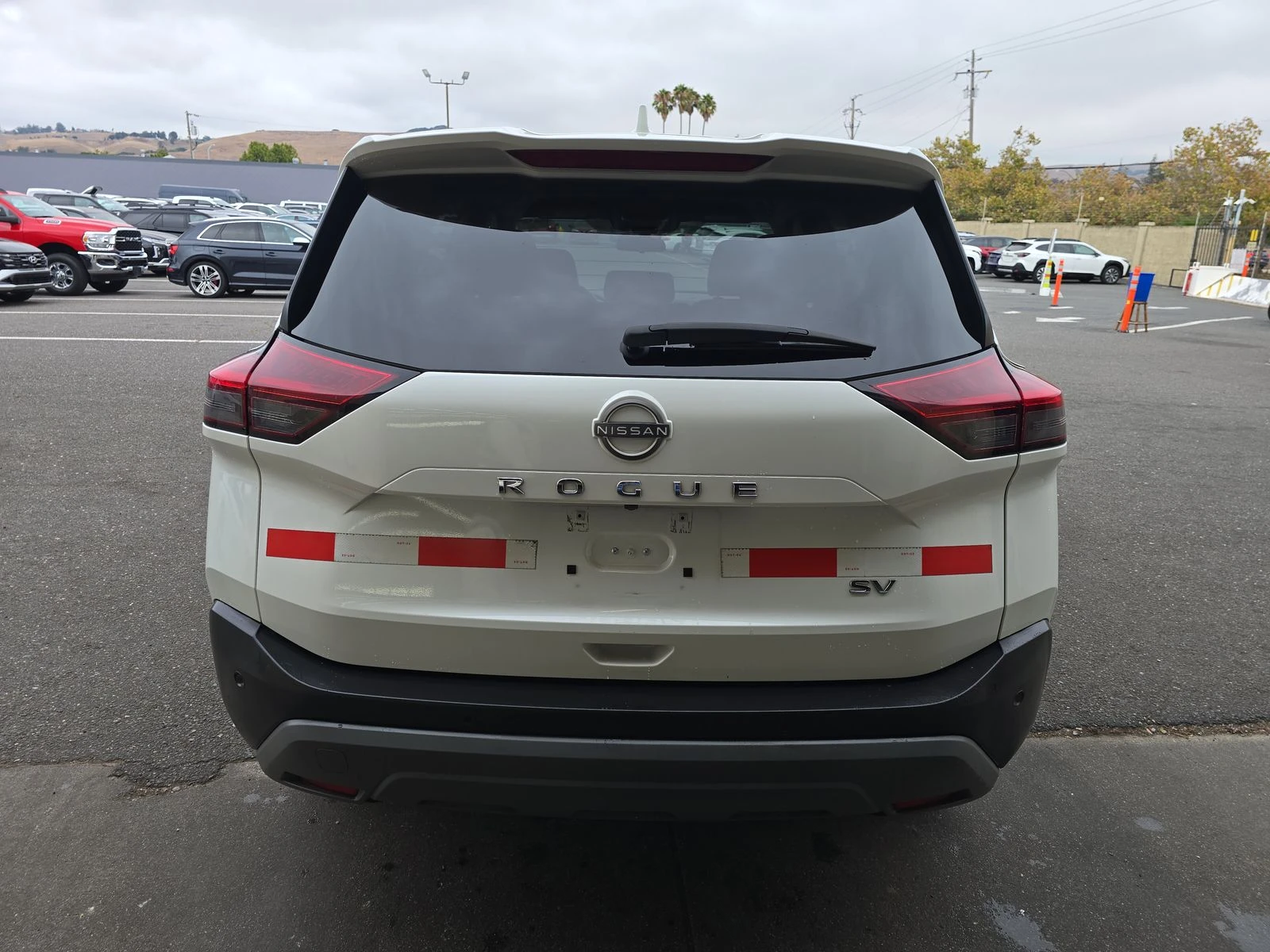 Nissan Rogue 2023* SV* DISTRONIK* LANE ASSIST* KEYLESS*  - изображение 4