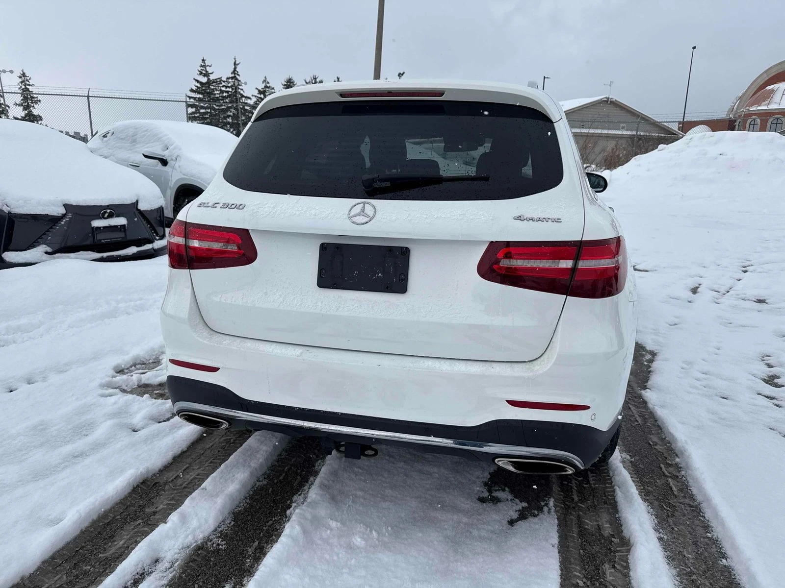 Mercedes-Benz GLC 300 360 PANO COOLING  С РЕГИСТРАЦИЯ & АВТО КРЕДИТ  - изображение 4