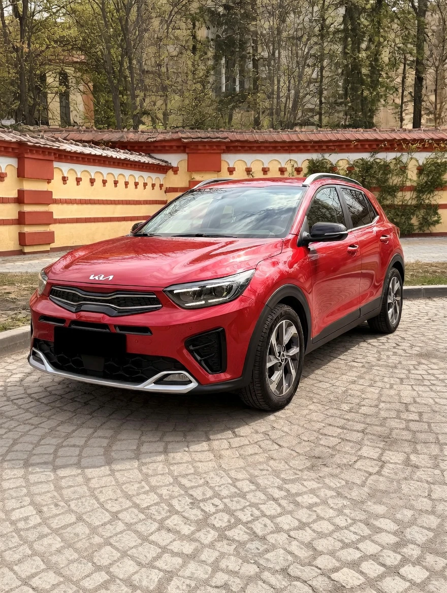 Kia Stonic, снимка 4 - Автомобили и джипове - 54398552