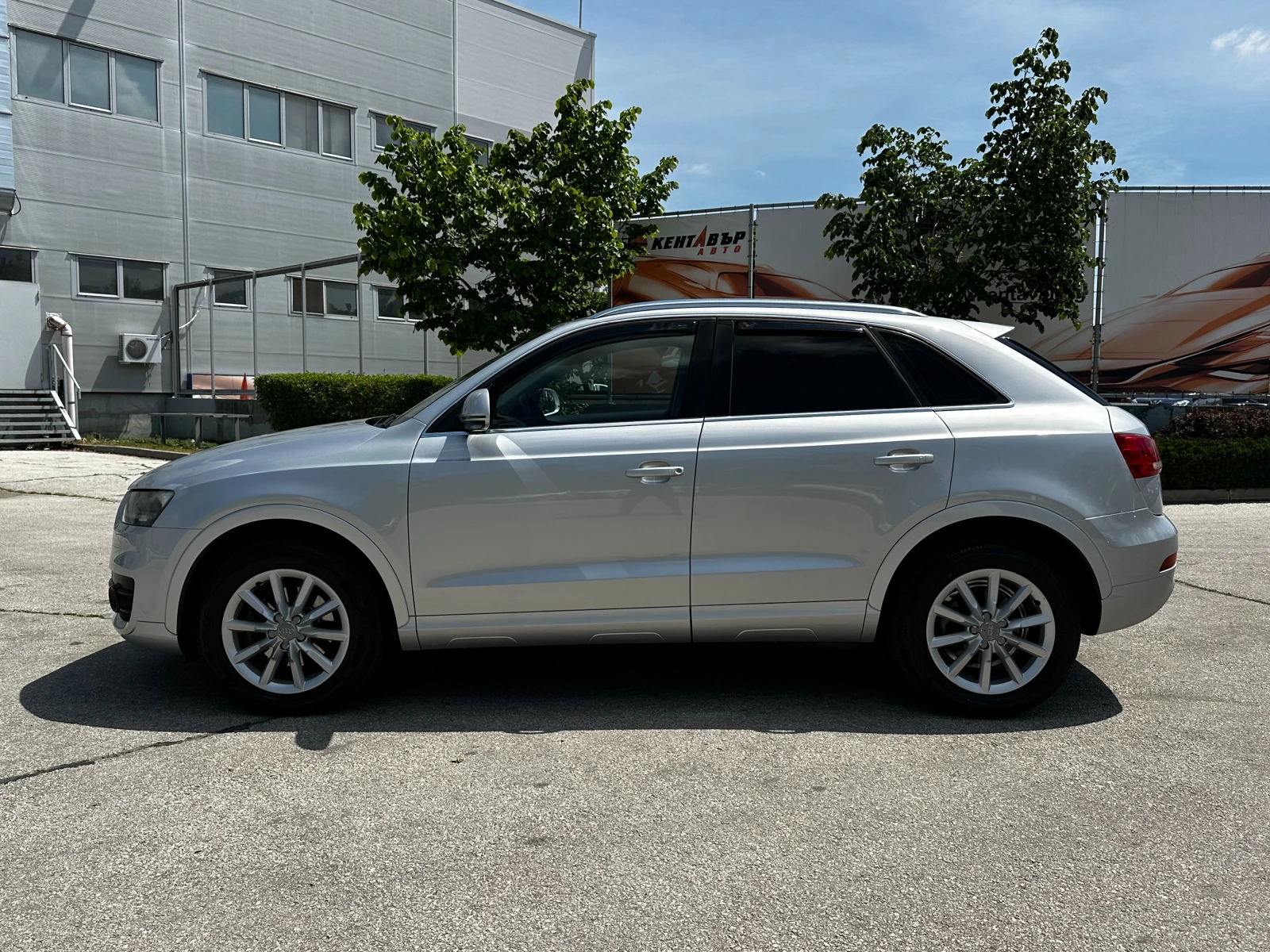 Audi Q3 2.0d 140 к.с./ГАРАНЦИЯ ОТ КЕНТАВЪР, снимка 2 - Автомобили и джипове - 54618315