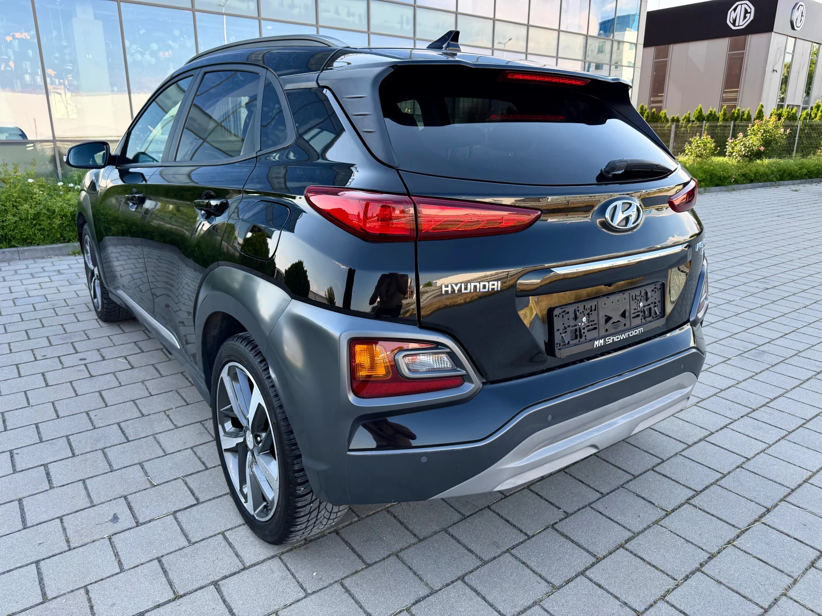 Hyundai Kona 4X4-АВТОМАТ-HEAD-UP-КАМЕРА-ПОДГРЕВ-KEYLESSP-GO-, снимка 6 - Автомобили и джипове - 54697581