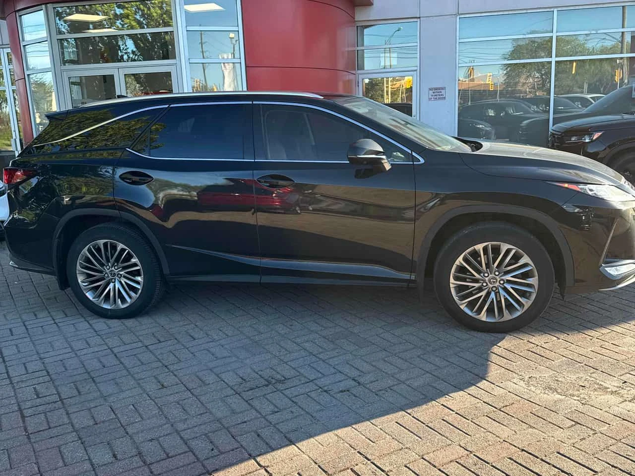 Lexus RX 350 L * CARFAX * ПАНО * KEYLESS * ПОДГРЕВ, снимка 3 - Автомобили и джипове - 54750552