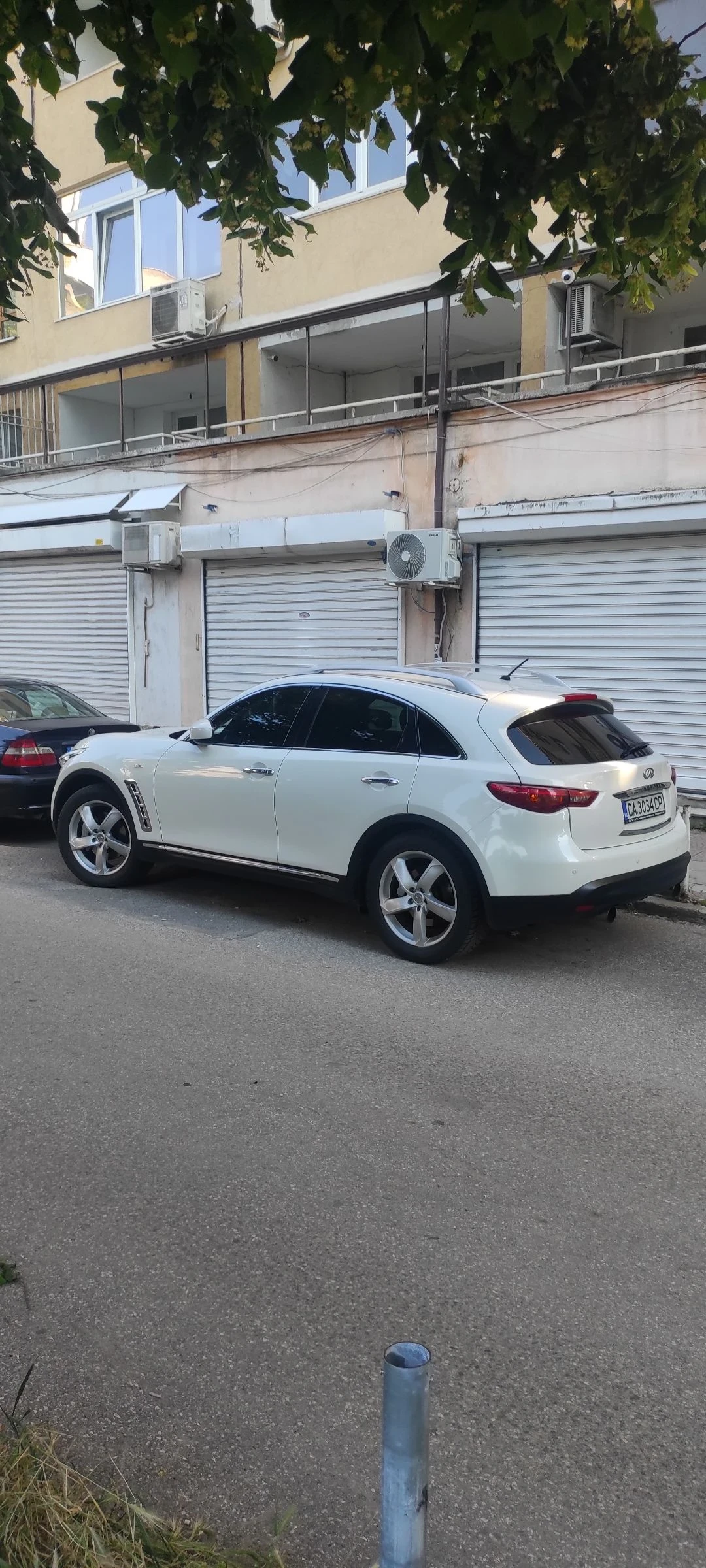 Infiniti Fx 30, снимка 3 - Автомобили и джипове - 54830579