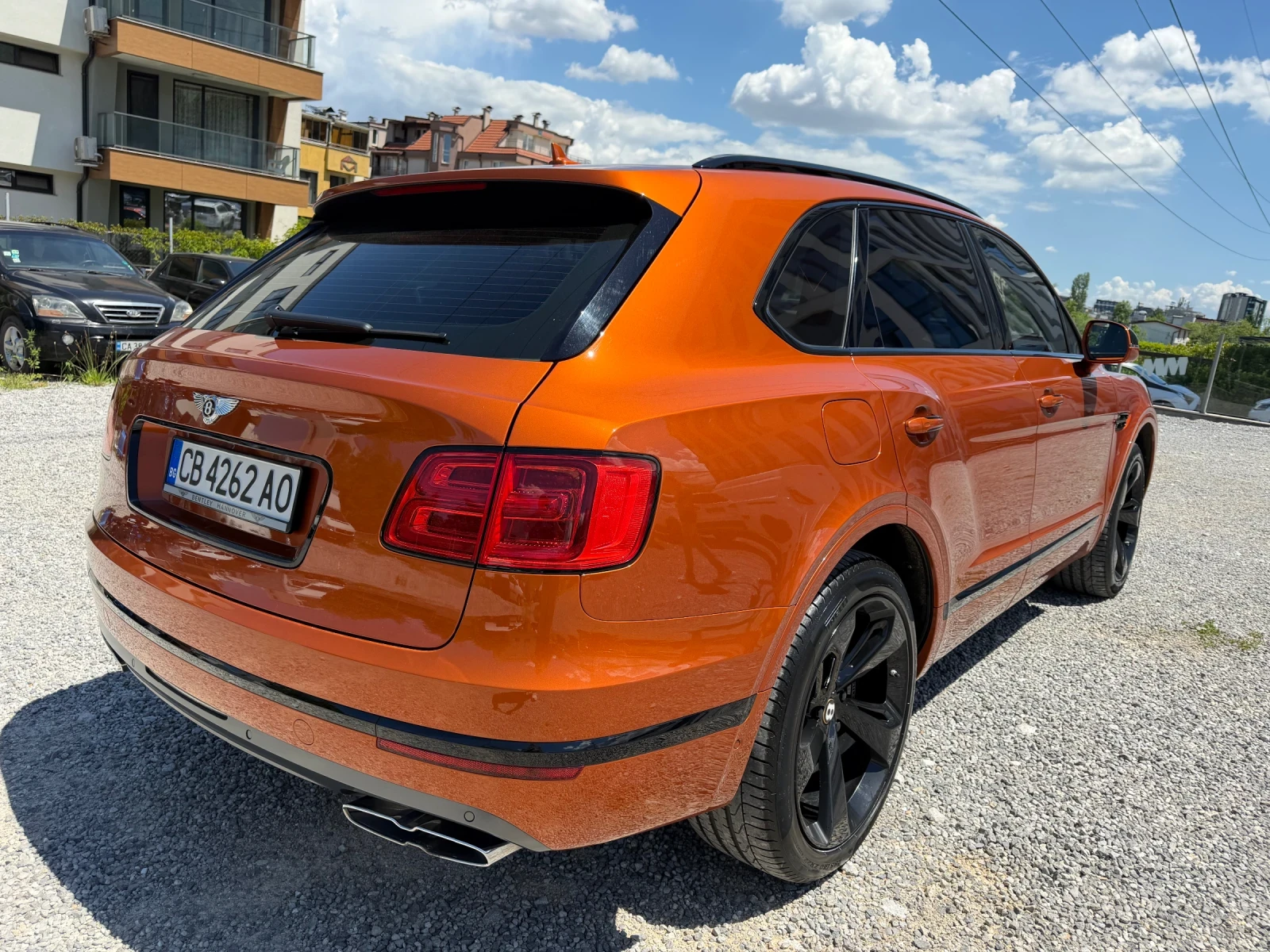 Bentley Bentayga V8 Night 360 CARBON Keramik Exclusive, снимка 5 - Автомобили и джипове - 55193840