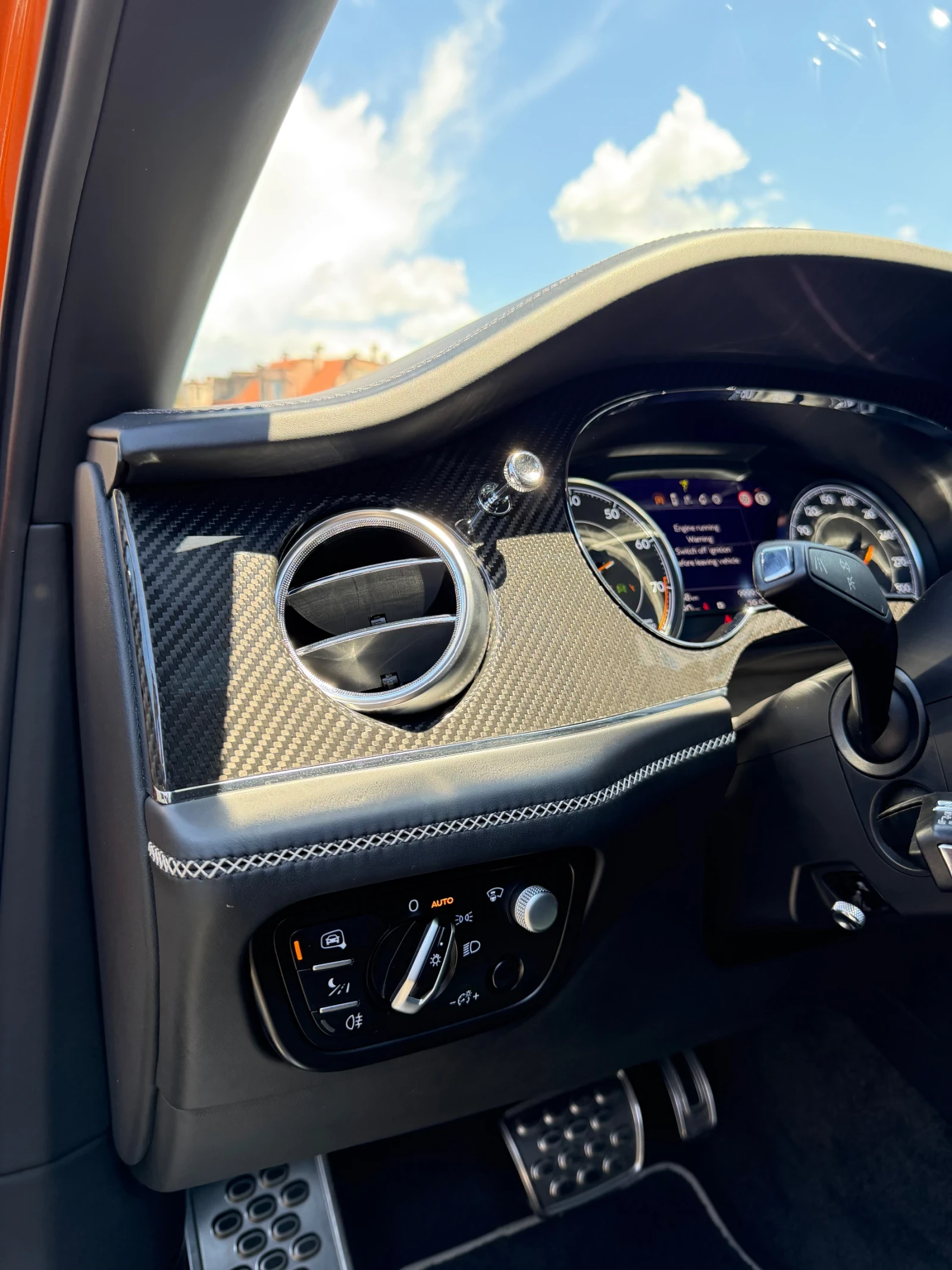 Bentley Bentayga V8 Night 360 CARBON Keramik Exclusive, снимка 16 - Автомобили и джипове - 55193840
