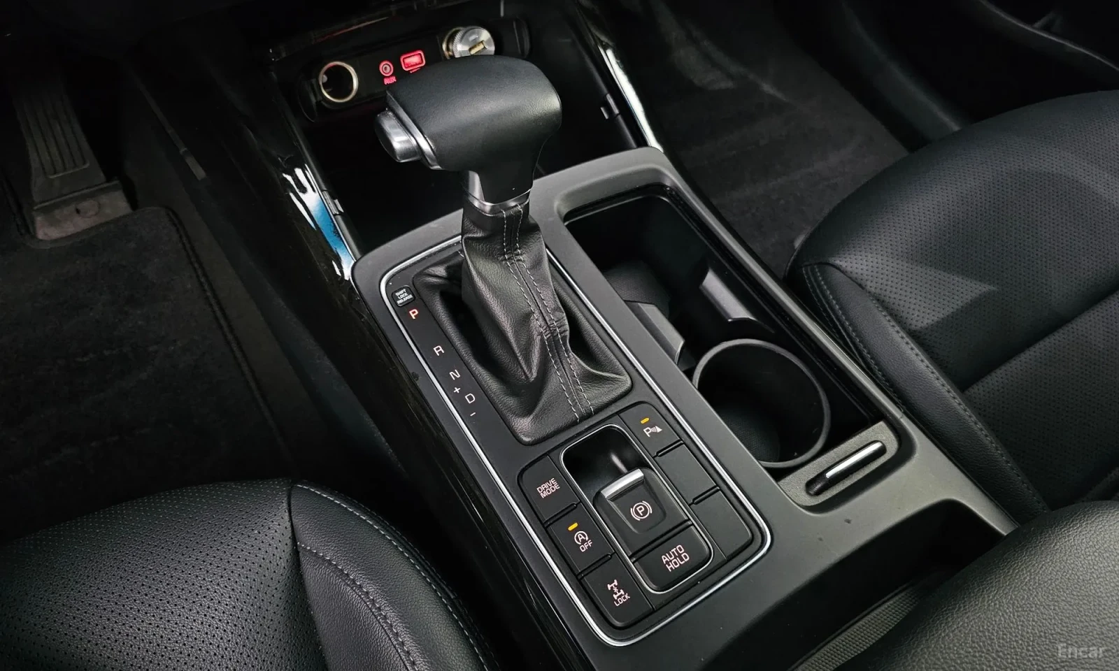 Kia Sorento, снимка 9 - Автомобили и джипове - 55219261