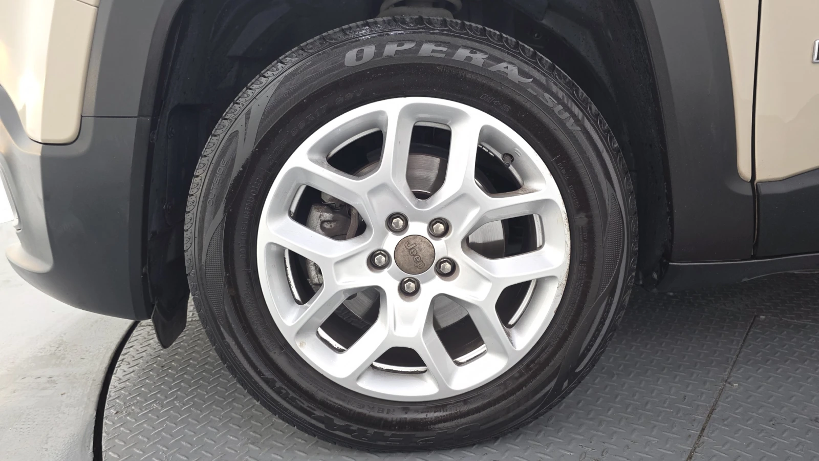 Jeep Renegade 2.4* ЛЮК* ПОДГРЕВ ВОЛАН* КРАЙНА ЦЕНА, снимка 5 - Автомобили и джипове - 55496116
