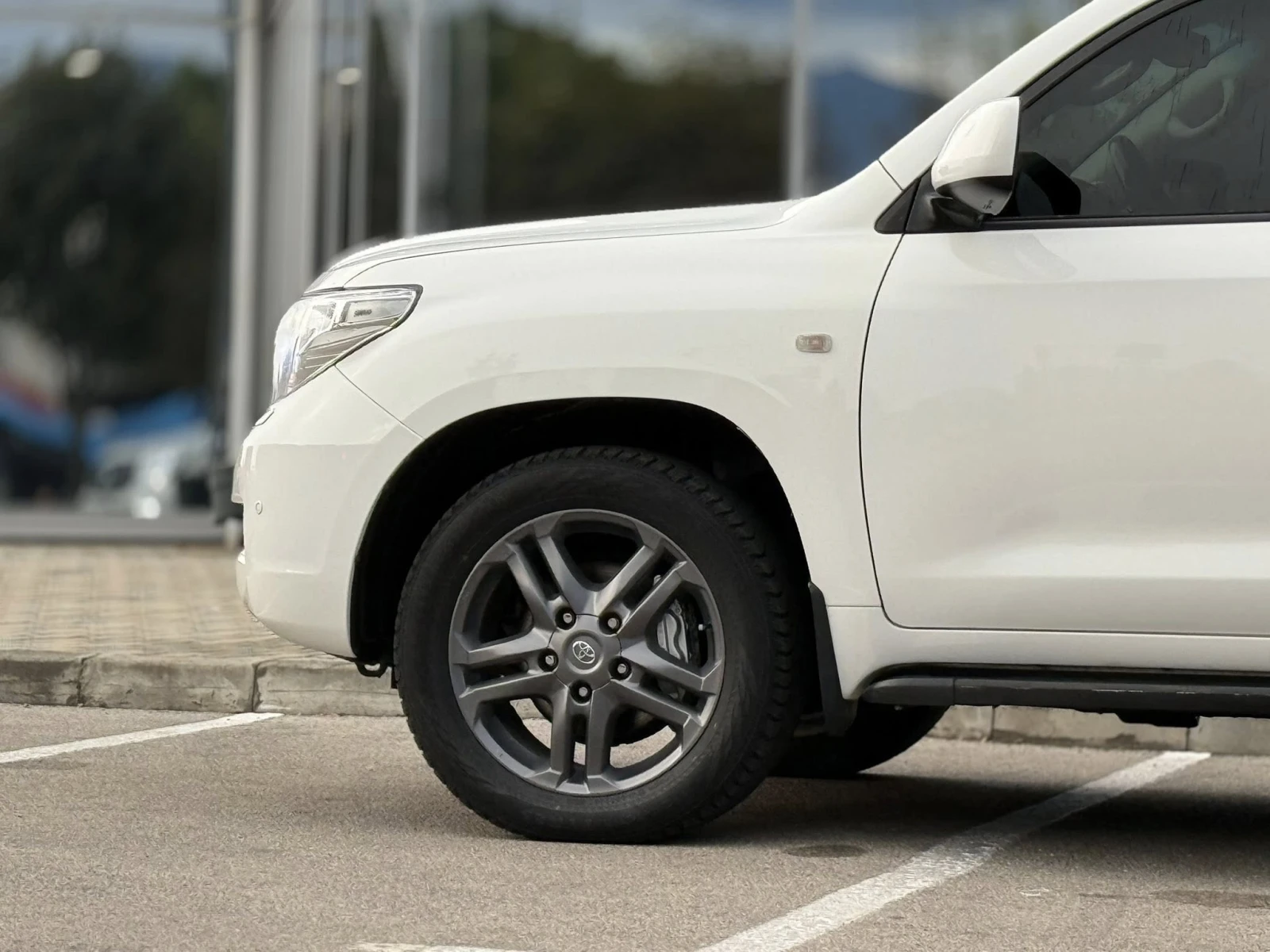 Toyota Land cruiser J200 ШВЕЙЦАРИЯ !, снимка 6 - Автомобили и джипове - 55528635