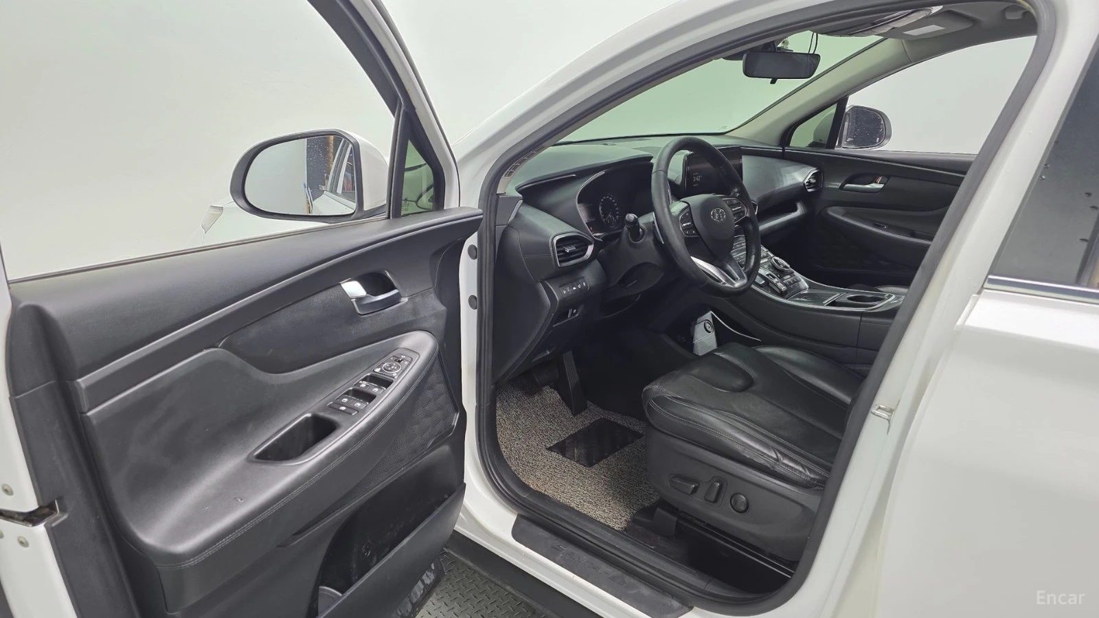 Hyundai Santa fe PANORAMA * HeadUp *  AвтоКредит * (ЦЕНА ДО БГ), снимка 12 - Автомобили и джипове - 55578372