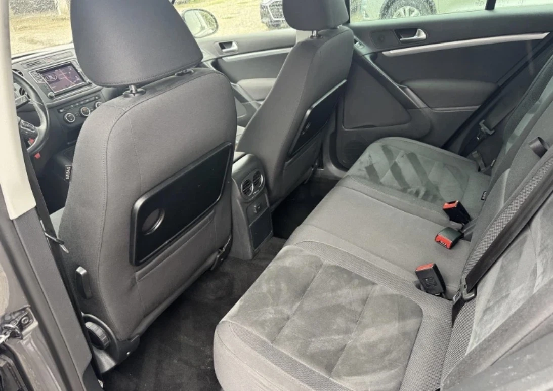 VW Tiguan, снимка 6 - Автомобили и джипове - 55697798