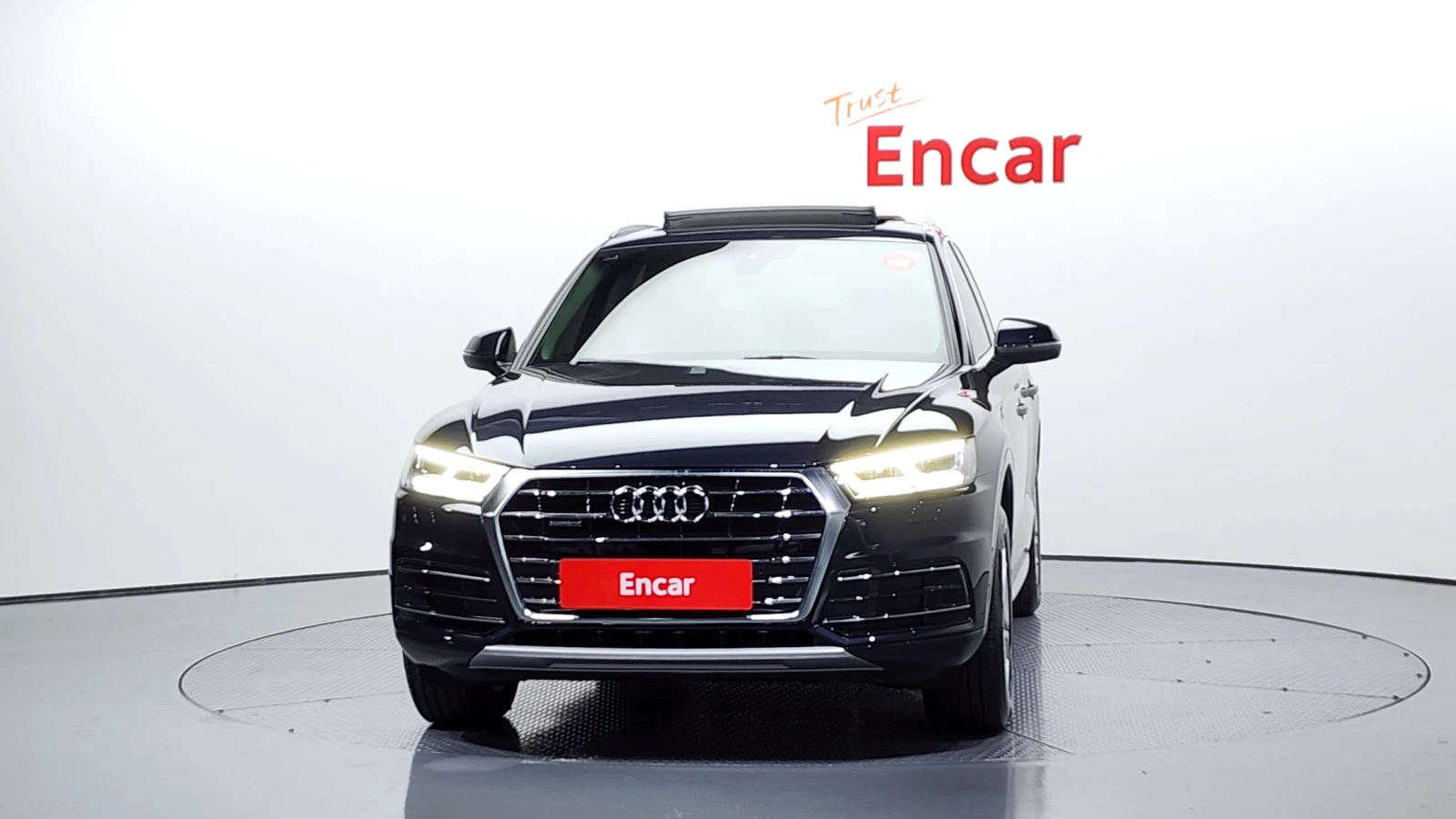Audi Q5 45 TFSI quattro* ЕЛ. БАГАЖНИК* HUD* КРАЙНА ЦЕНА, снимка 3 - Автомобили и джипове - 55984075