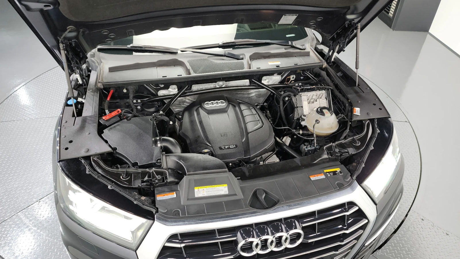 Audi Q5 45 TFSI quattro* ЕЛ. БАГАЖНИК* HUD* КРАЙНА ЦЕНА, снимка 6 - Автомобили и джипове - 55984075