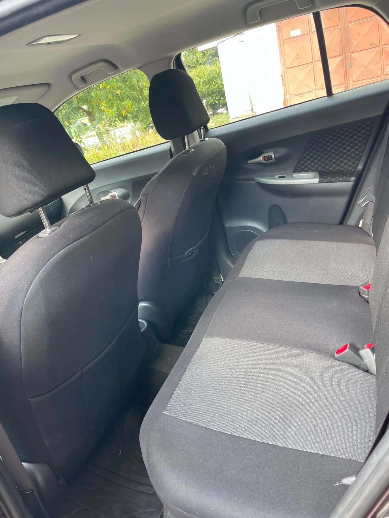 Toyota Urban Cruiser 1.4 D-4D 4x4, снимка 3 - Автомобили и джипове - 56155827