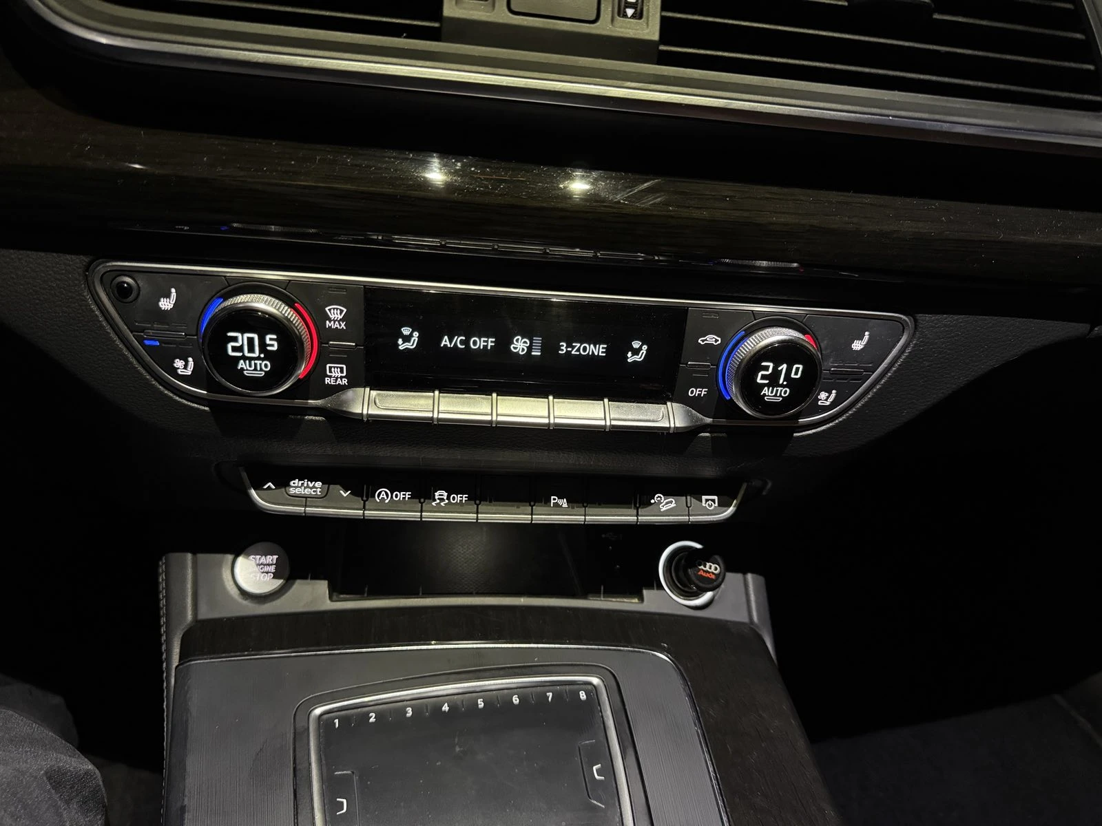 Audi Q5, снимка 10 - Автомобили и джипове - 56375428