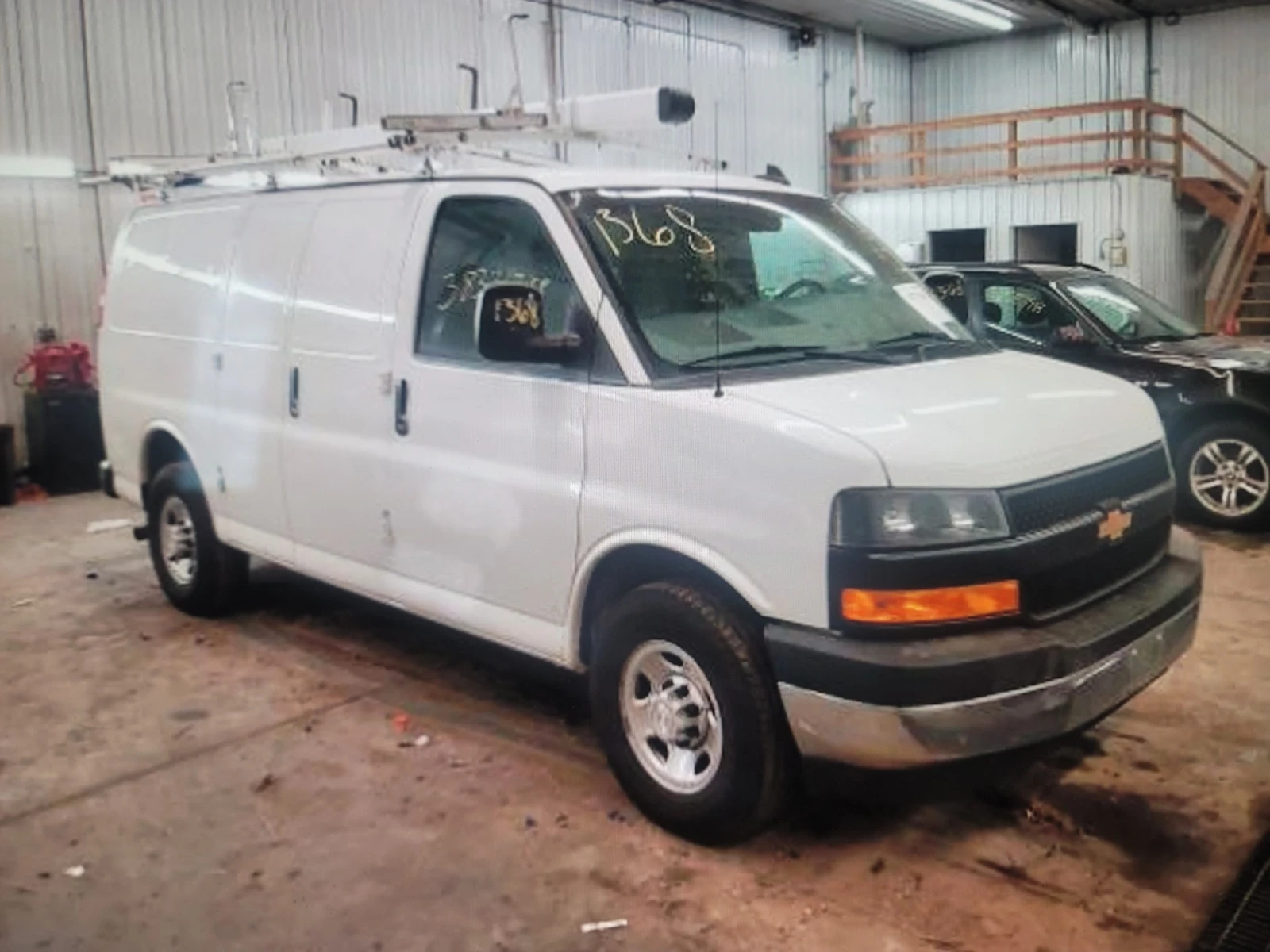 Chevrolet Express 3500, снимка 3 - Бусове и автобуси - 54957599