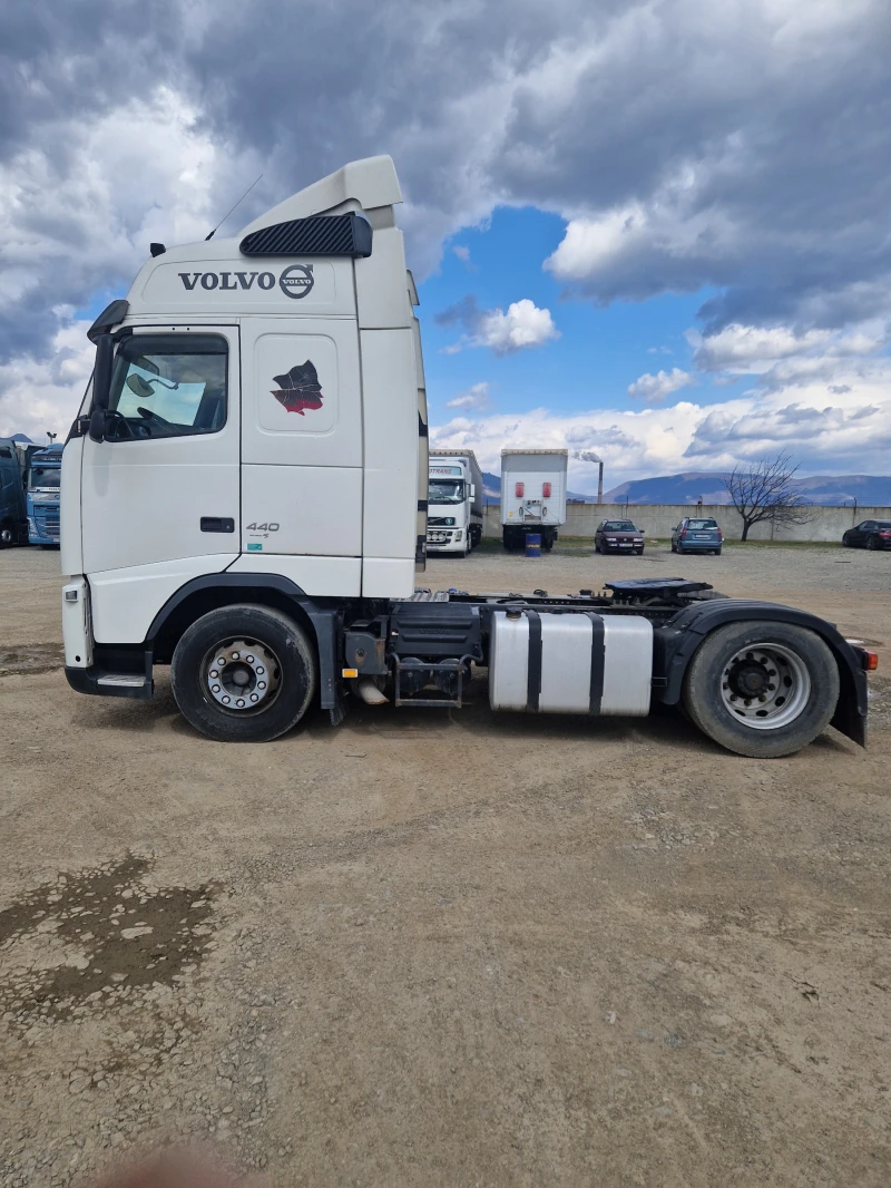 Volvo Fh, снимка 5 - Камиони - 49474902