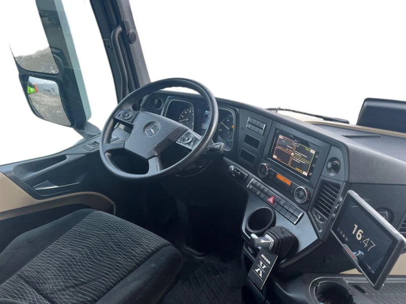 Mercedes-Benz Actros 1845 LS, снимка 9 - Камиони - 53396340