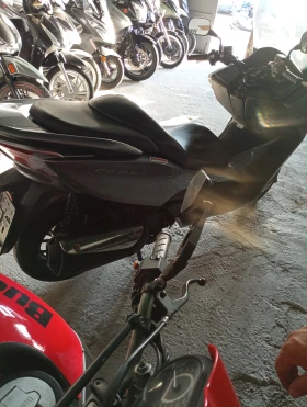     Honda Forza 300i