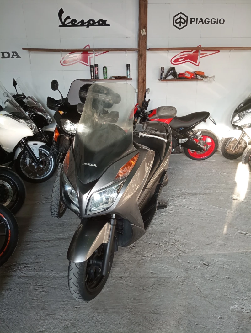Honda Forza 300i, снимка 8 - Мотоциклети и мототехника - 49044719