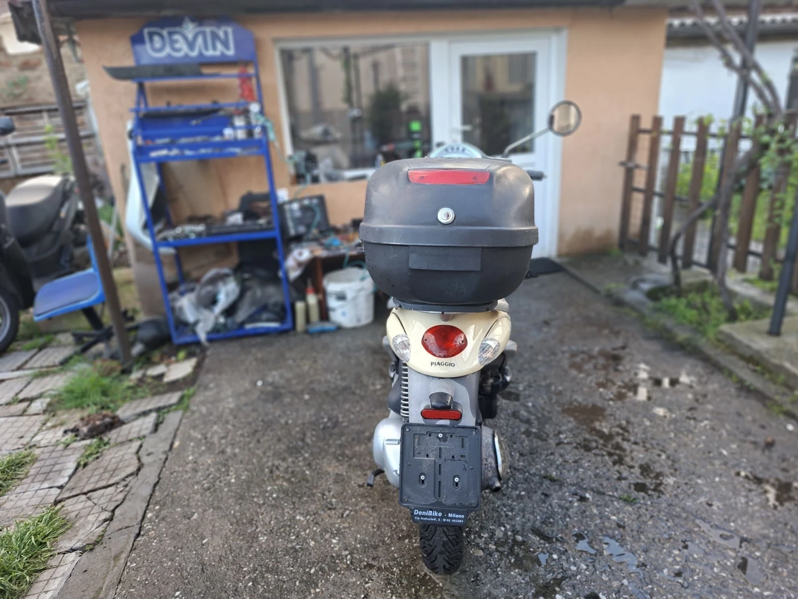 Piaggio Liberty 150 много лек и пъргав става за кемпер, снимка 2 - Мотоциклети и мототехника - 54568524