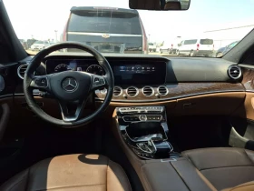 Mercedes-Benz E 300 AMG Line * 4matic * CARFAX * 77k km! * , снимка 5