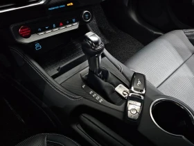 Ford Mustang * PREMIUM* КОЖА* ПОДГРЕВ* ОБДУХВАНЕ* NAVI* , снимка 9
