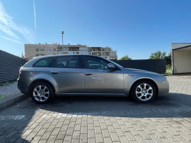 Alfa Romeo 159 SportWagon, снимка 2