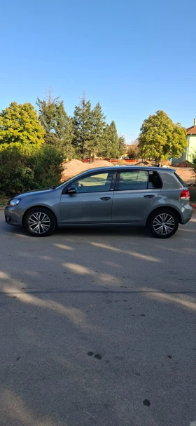 VW Golf 1.6 TDI  Nav. Печка Германия реални.км, снимка 2