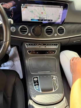 Mercedes-Benz E 450 * AMG Line * EQ Boost * CARFAX * , снимка 8